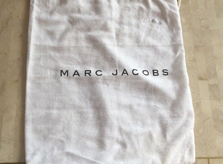 MARC JACOBS BLK LEATHER QUILTED STAM HOBO BAG WITH Y/G FINISH SHOULDER CHAIN Marc Jacobs MARC JACOBS - фотография #11