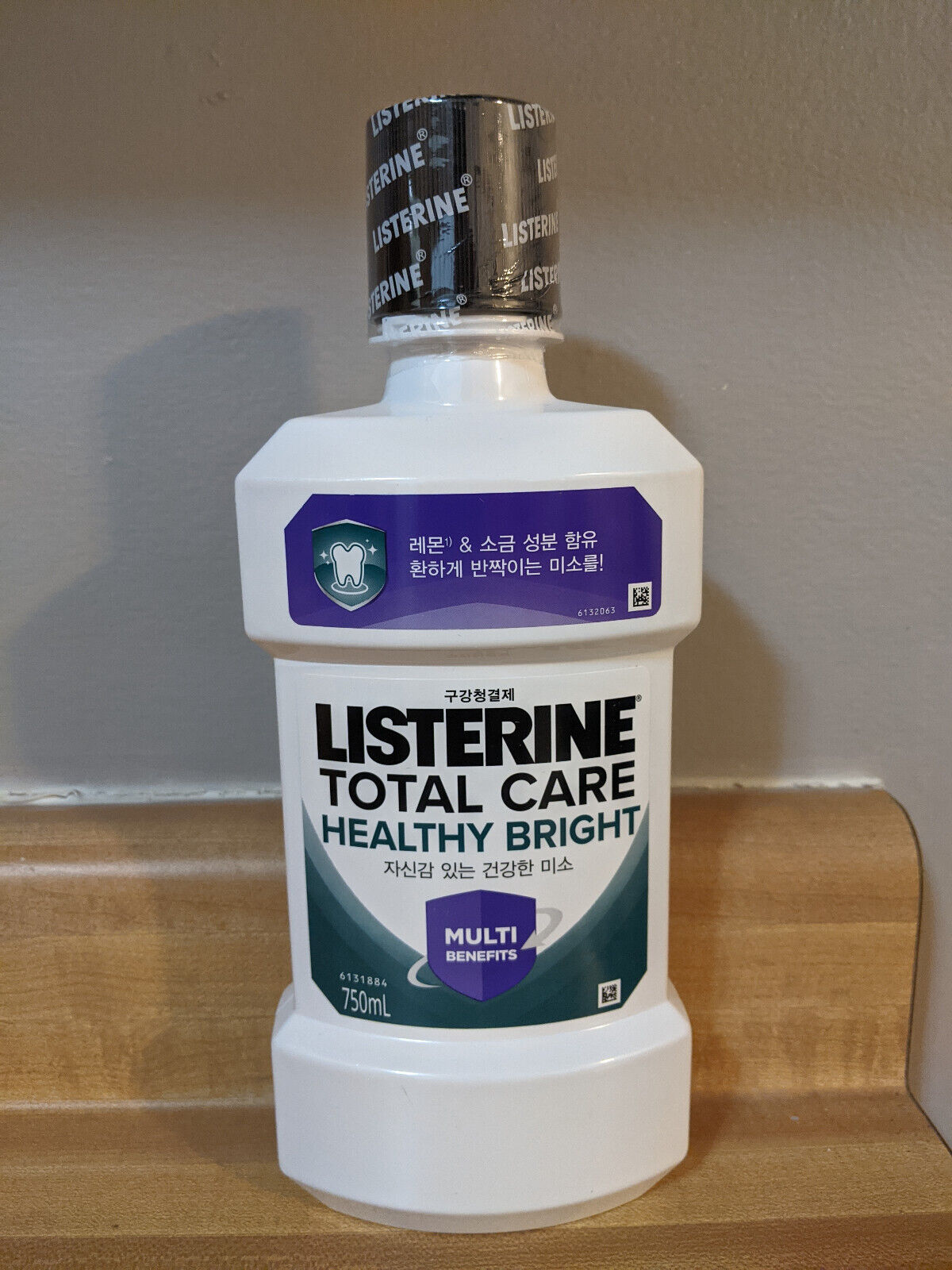 Listerine Total Care Healthy Bright Healthy White Whitening 750mL Good til 10/25 LISTERINE 8801008006252