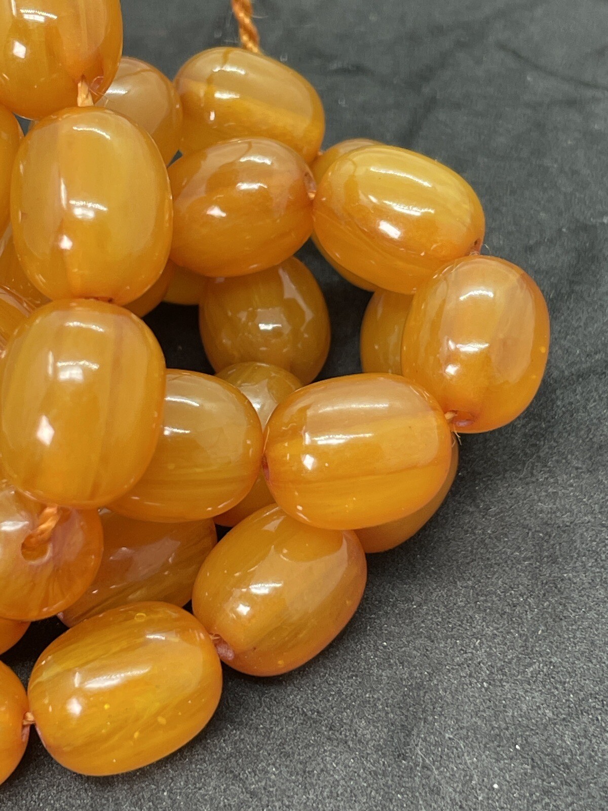 PRAYER 33 BEADS, Old Ottoman veined MISBAHA TASBIH 14x17mm squeezing amber Без бренда - фотография #5