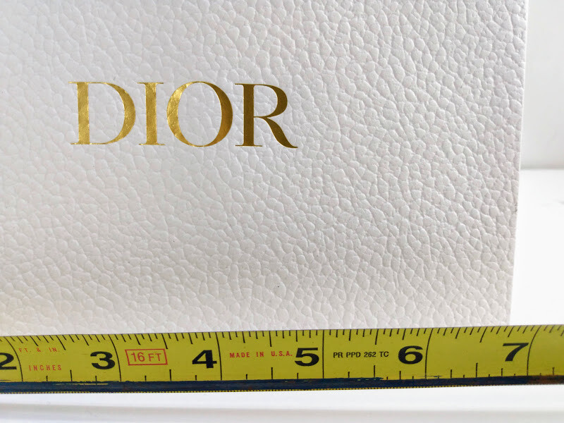 Lot Of 10 DIOR Designer White Pebble Textured Gift Bag's With Ribbon 8" Wide NEW Dior does not apply - фотография #8