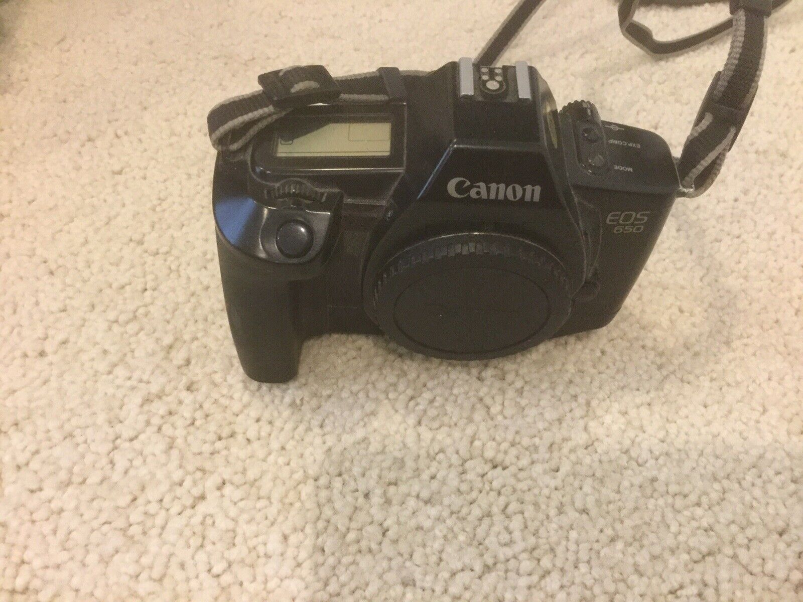 Canon EOS 650 complete with Canon Speedlite 300EZ flash, Canon EOS EF 50mm lens Canon EOS650 - фотография #2