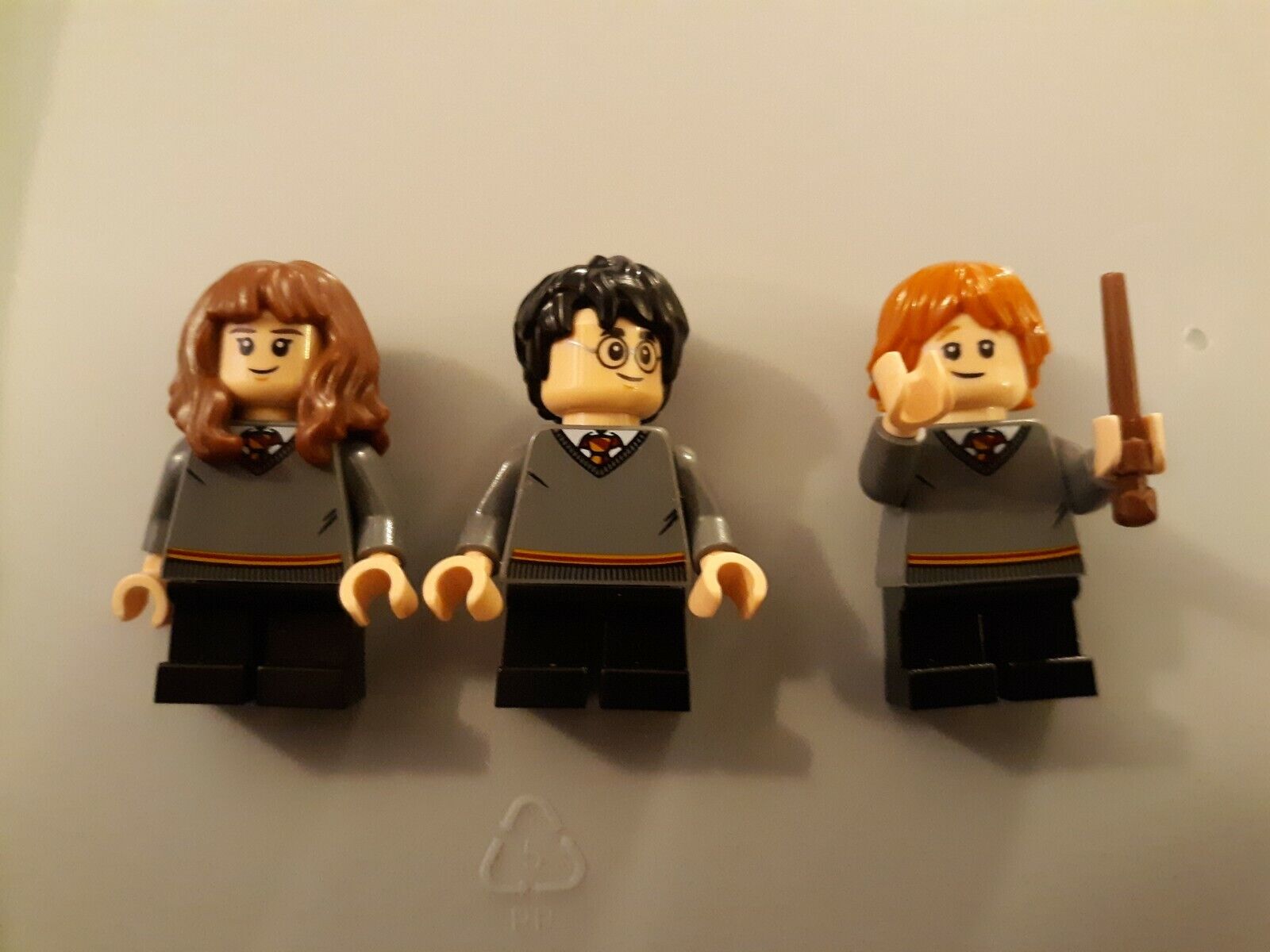  Lego Harry Potter minfigure lot from set75954 Harry Potter Hermoine Ron Weasley LEGO Does Not Apply - фотография #2