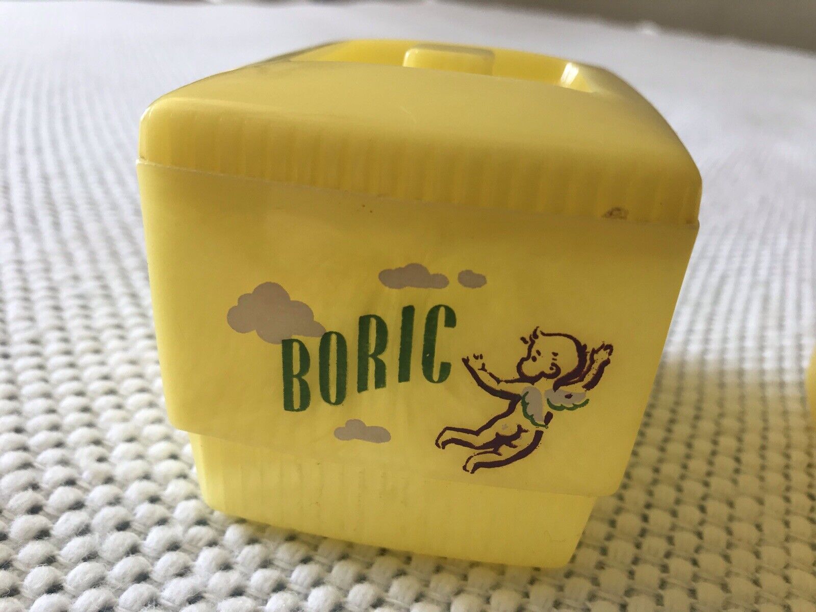 Clarolyte Vintage Yellow Cherub 1950’s 4 Pc Baby Nursery Plastic Container Set Clarolyte Does Not Apply - фотография #4
