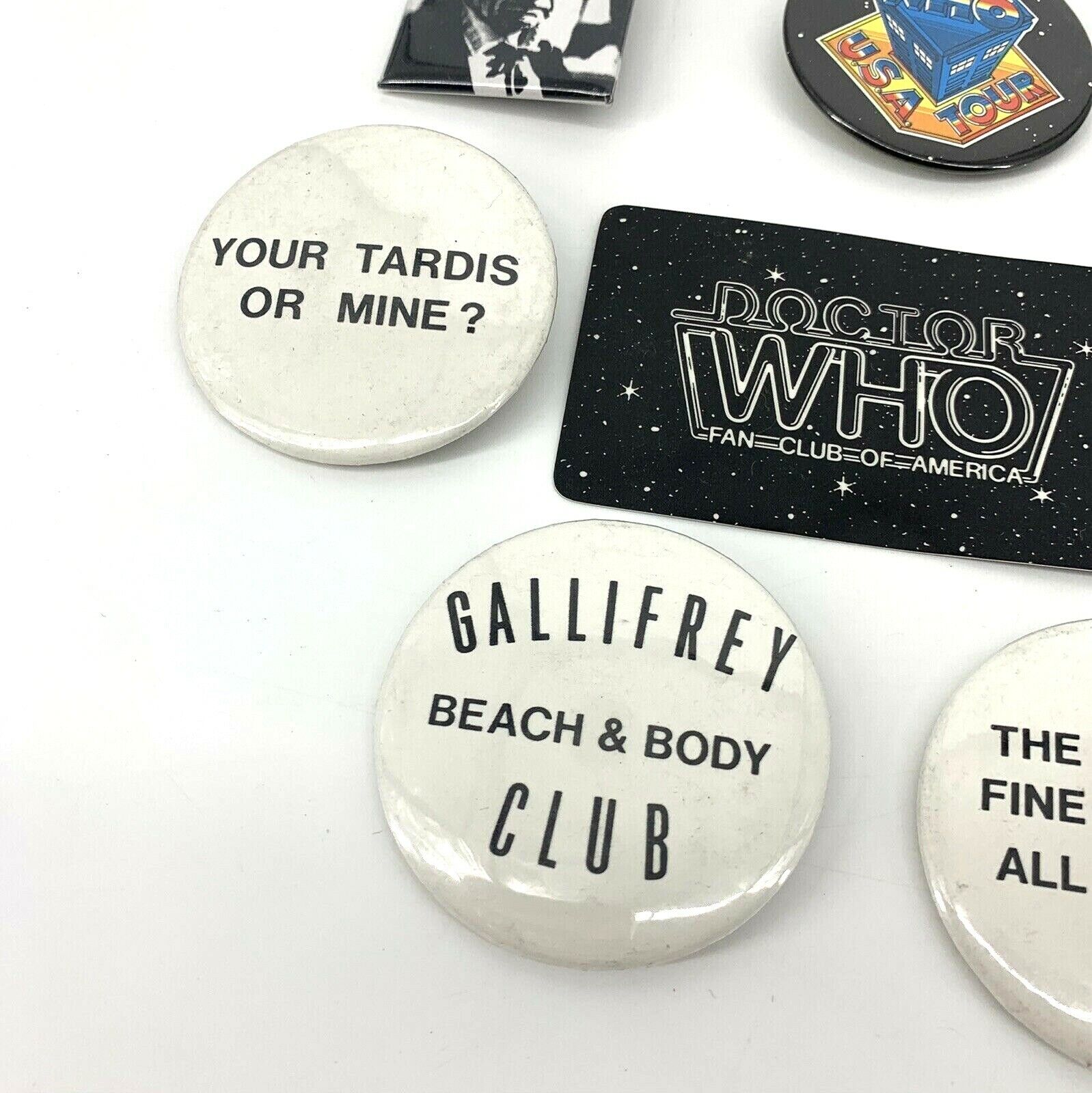 Vintage Dr Who Tom Baker Pin 8 Piece Collectible Lot Fan Club Gift Set  Без бренда - фотография #4