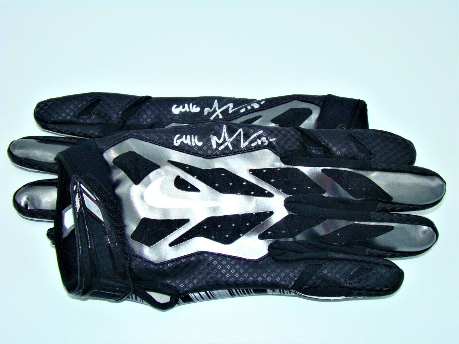 Michael Thomas Rookie Season Game Used Autographed Gloves 1/1 Black Pair Без бренда - фотография #4