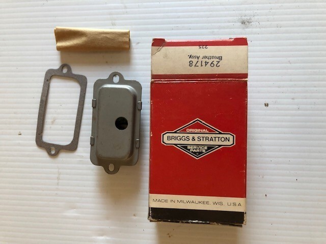 Lot 7 NOS OEM Briggs and Stratton Breather Assembly 298383, 297261, 294178 Briggs & Stratton Briggs & Stratton 298383 - фотография #4