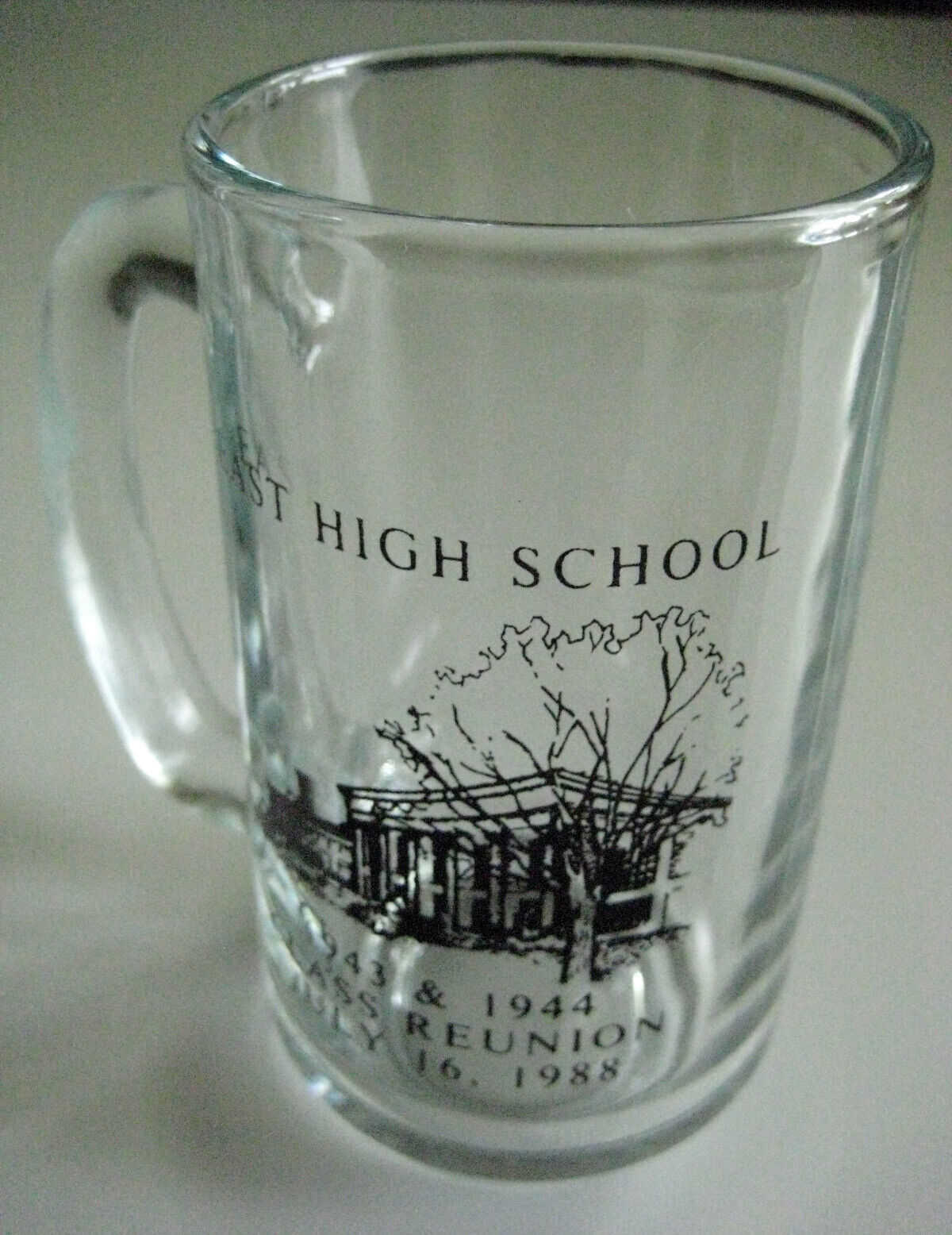 EAST HIGH SCHOOL CLEVELAND, OHIO. CLASS REUNION 1988 - PAIR OF GLASS MUGS - MINT Без бренда - фотография #4