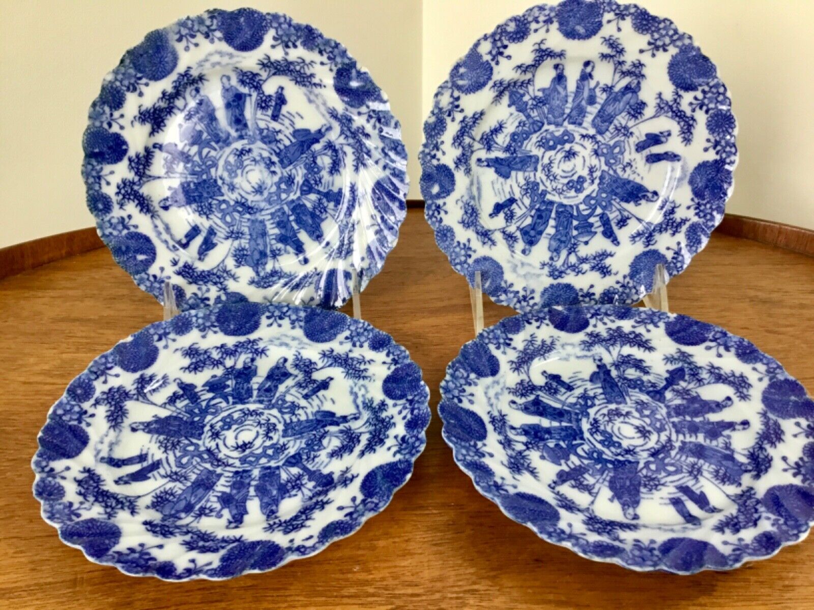  Antique Asian /Chines /Japanese 4 Blue & White Plates Decorated w Sages 6 1/4” Без бренда