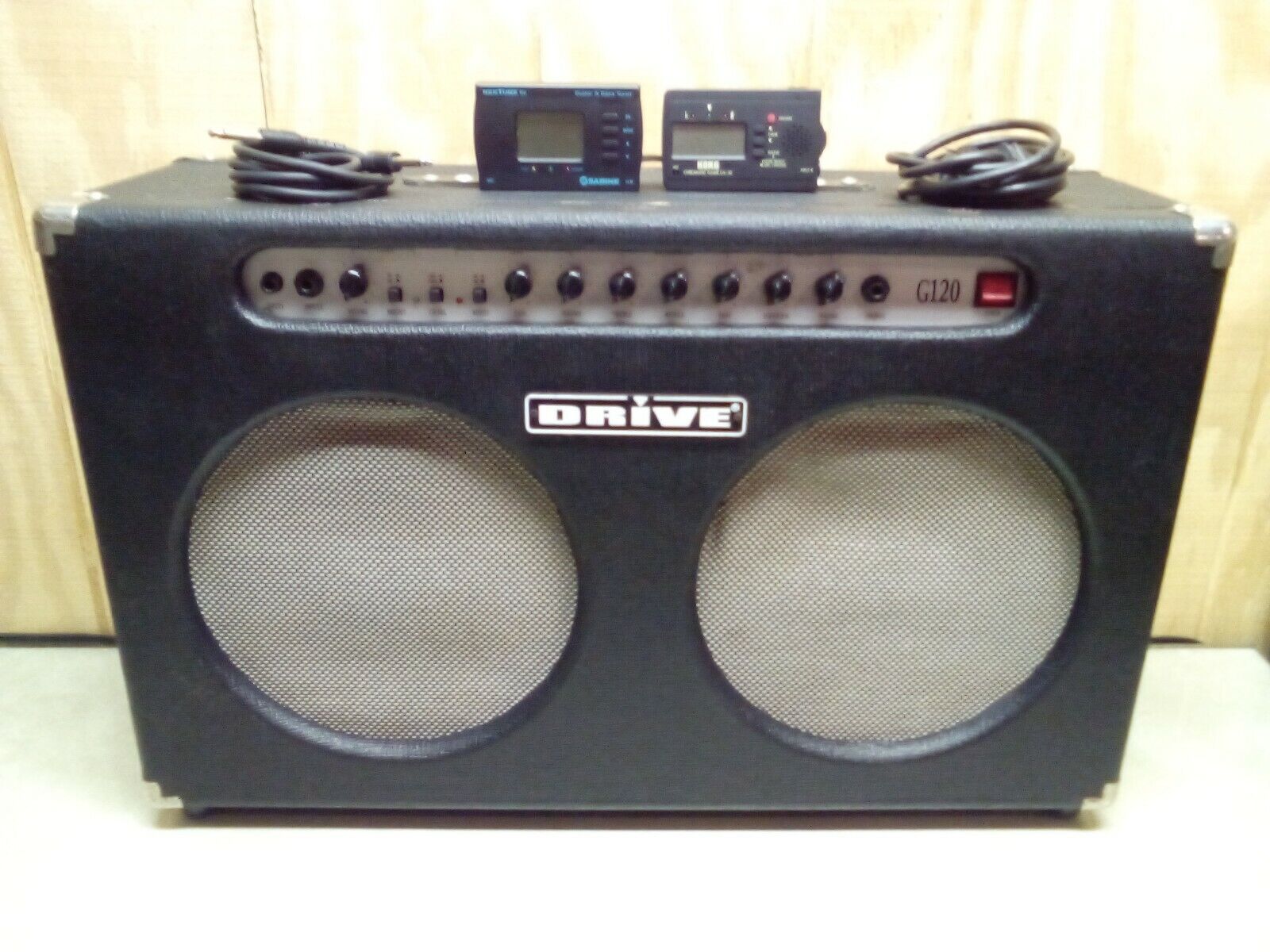 Vintage Drive G120 Black 120V 240W Dual 10" Speakers Guitar Amplifier w/Extras  Drive Does Not Apply