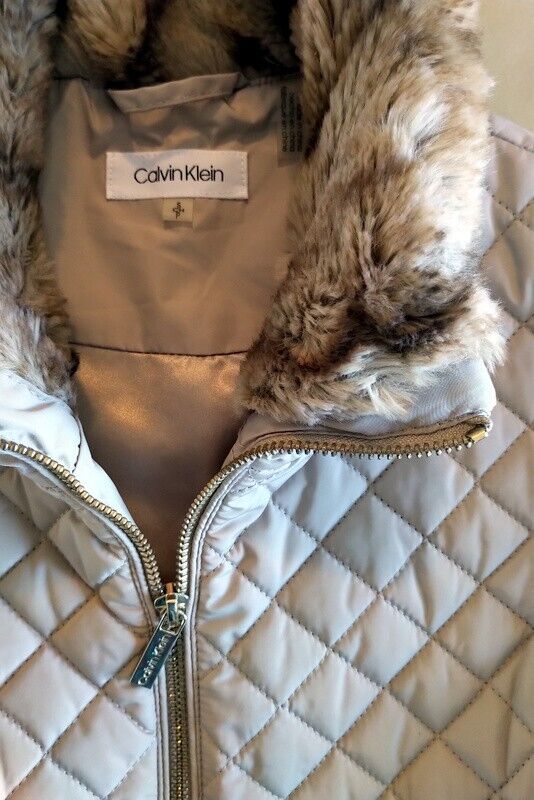 Lot (2) CALVIN KLEIN Zip Front Diamond Quilted Vests:  Blush Pink / Beige Calvin Klein - фотография #7