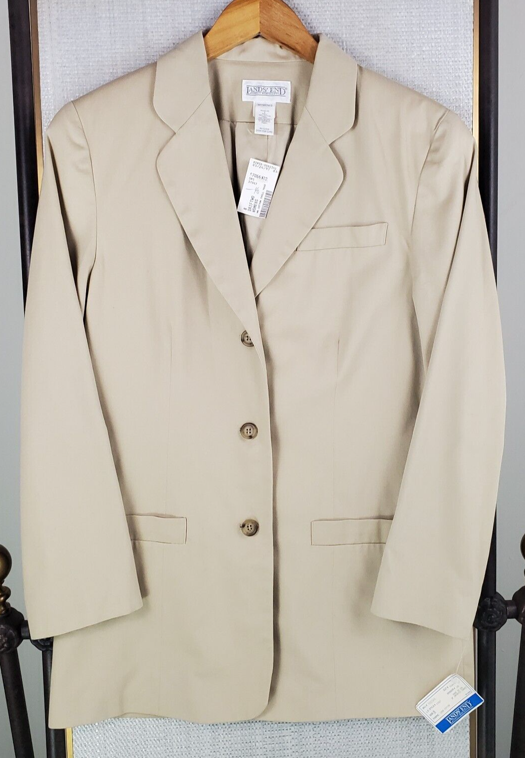 NEW VTG LANDS END Deadstock Womens Size Medium Blazer Jacket Made in USA Khaki Lands' End long sleeve cuff collar, button front pockets, notch lapel, three 3 button, blazer sportcoat jacket, vintage, made in usa america, women's size, twill