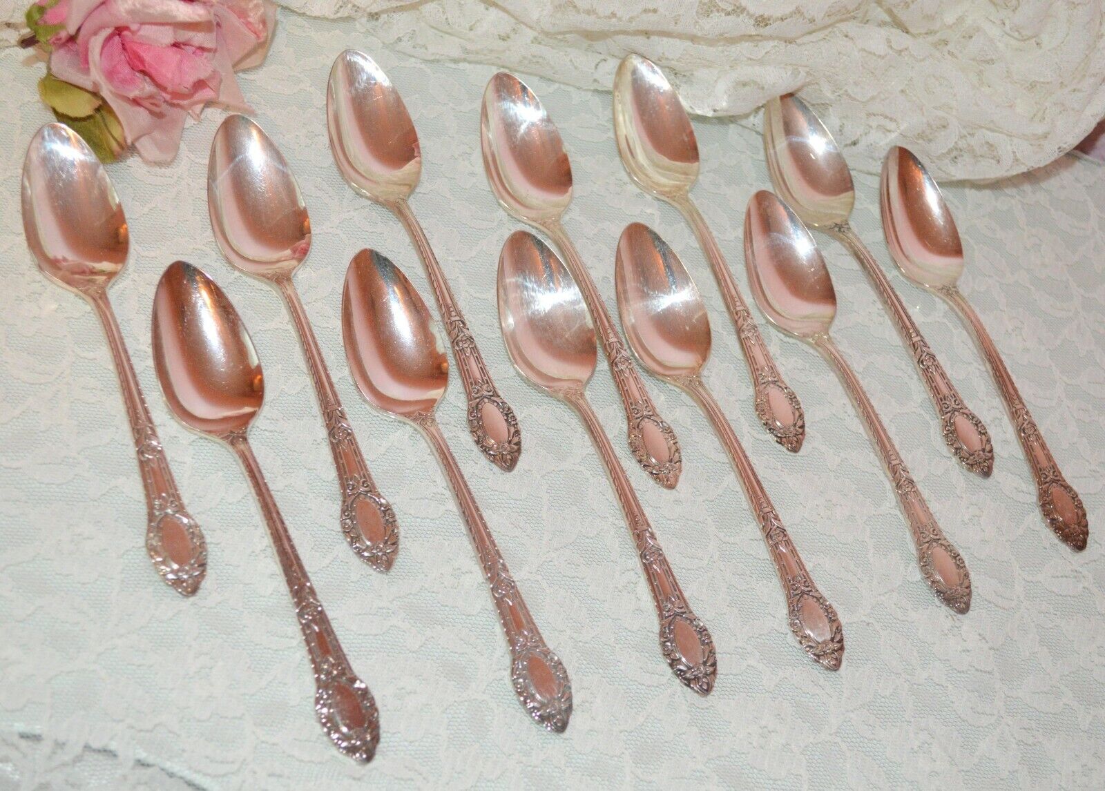 Oneida Rendezvous Old South pattern, 12 silver-plated teaspoons  ONEIDA