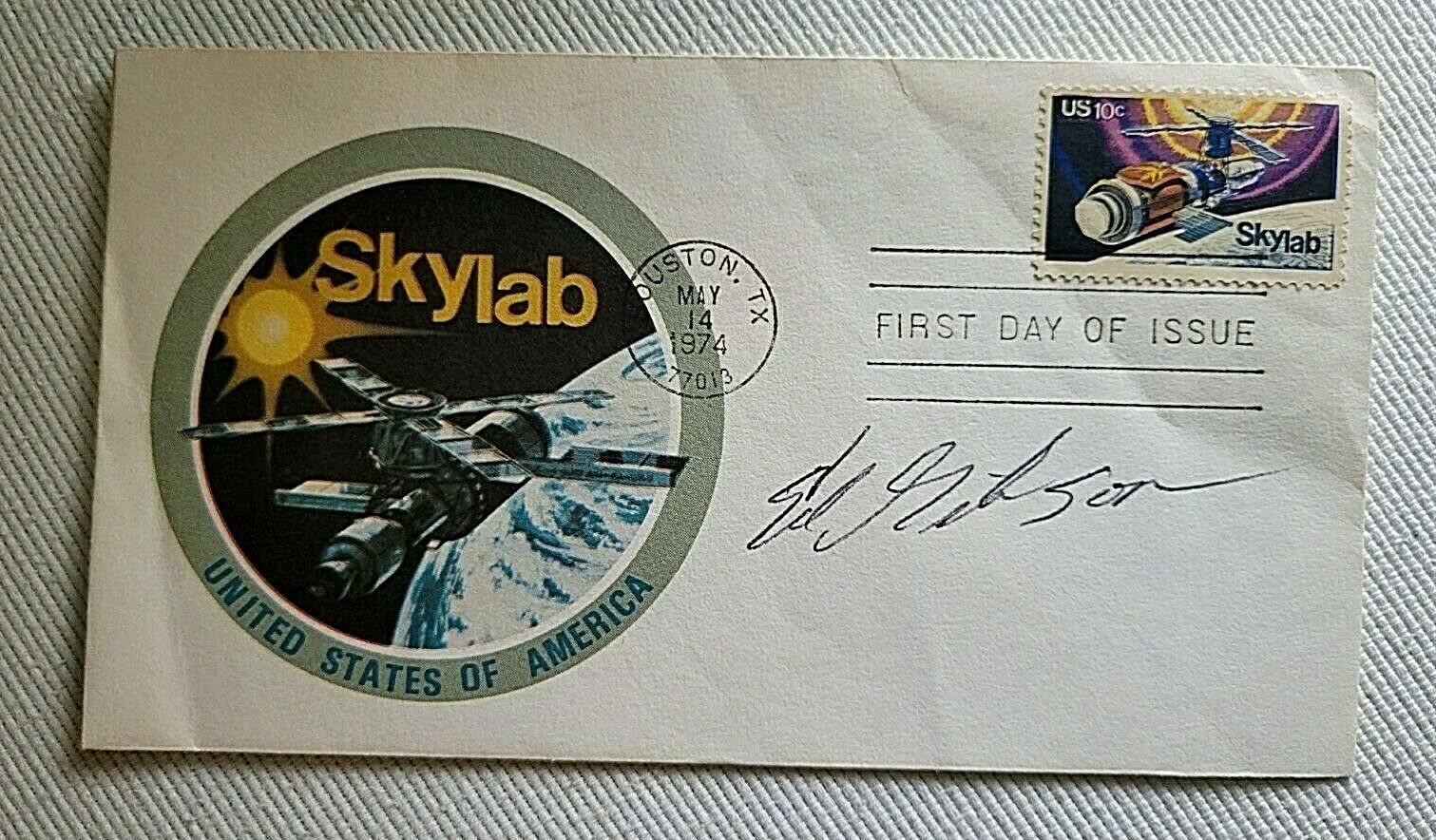ED GIBSON SkyLab ASTRONAUT Signed NASA FDC Autographed with Patch BECKETT T42548 Без бренда - фотография #2