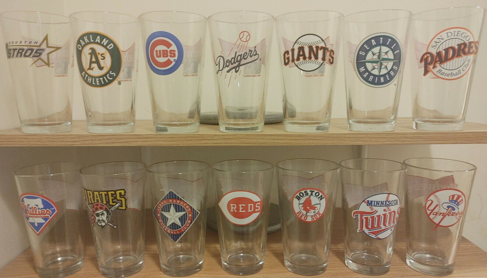 PICK 4! Vintage Budweiser Major League Baseball Pint Glasses. Budweiser