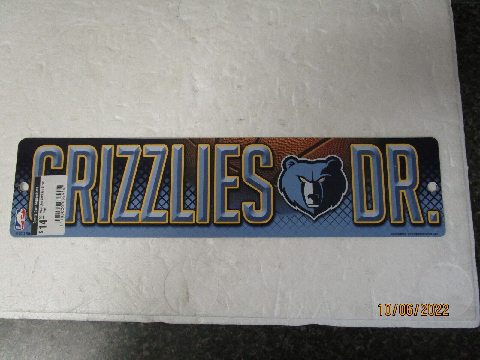 Qty Lot (2) Memphis Grizzlies "Grizzlies Dr" Plastic Street Sign 16" x 4" Rico HSNGL98001 - фотография #2