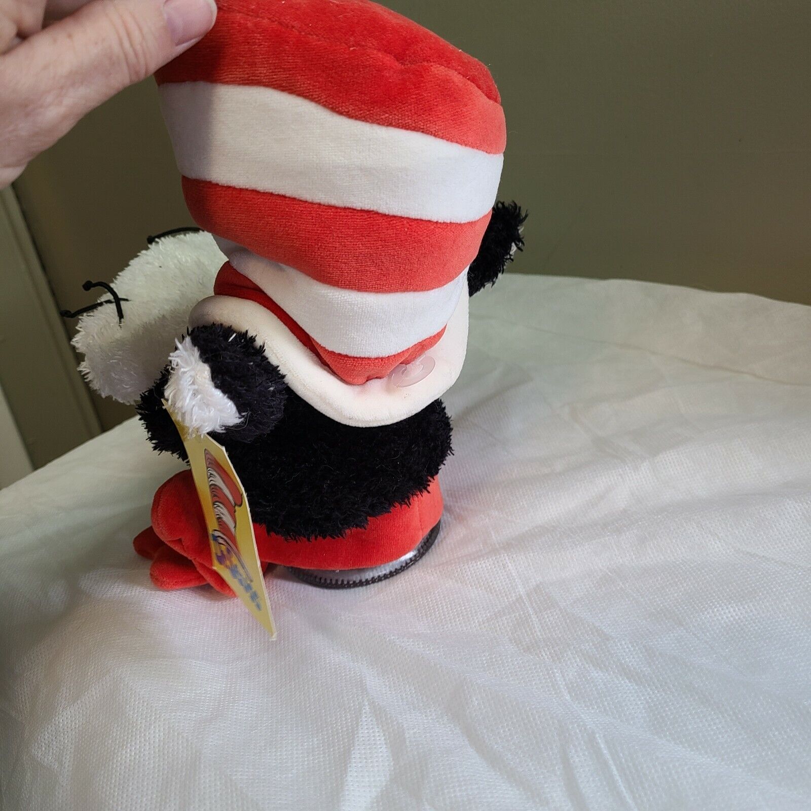 Manhattan Toy Dr. Seuss Cat in The Hat Hand Puppet Plush Toy Manhattan Toy Does not Apply - фотография #7