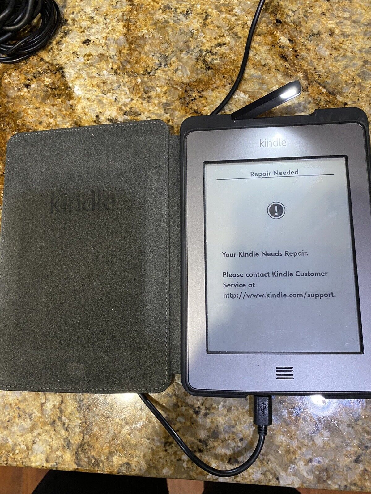 Amazon Kindle Touch (4th Gen) 4GB, Wi-Fi, 6in - Silver-Not Working-PARTS ONLY Amazon - фотография #4