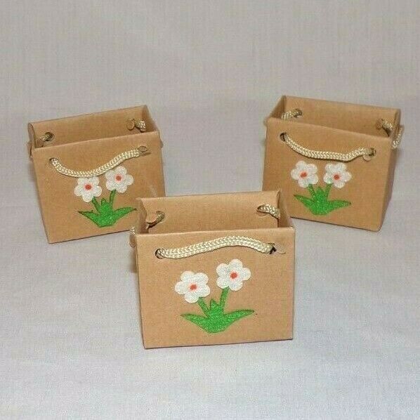 Miniature Dollhouse Lot 3 Brown Paper Shopping Gift Bag Sack Felt Flower Detail  Unbranded