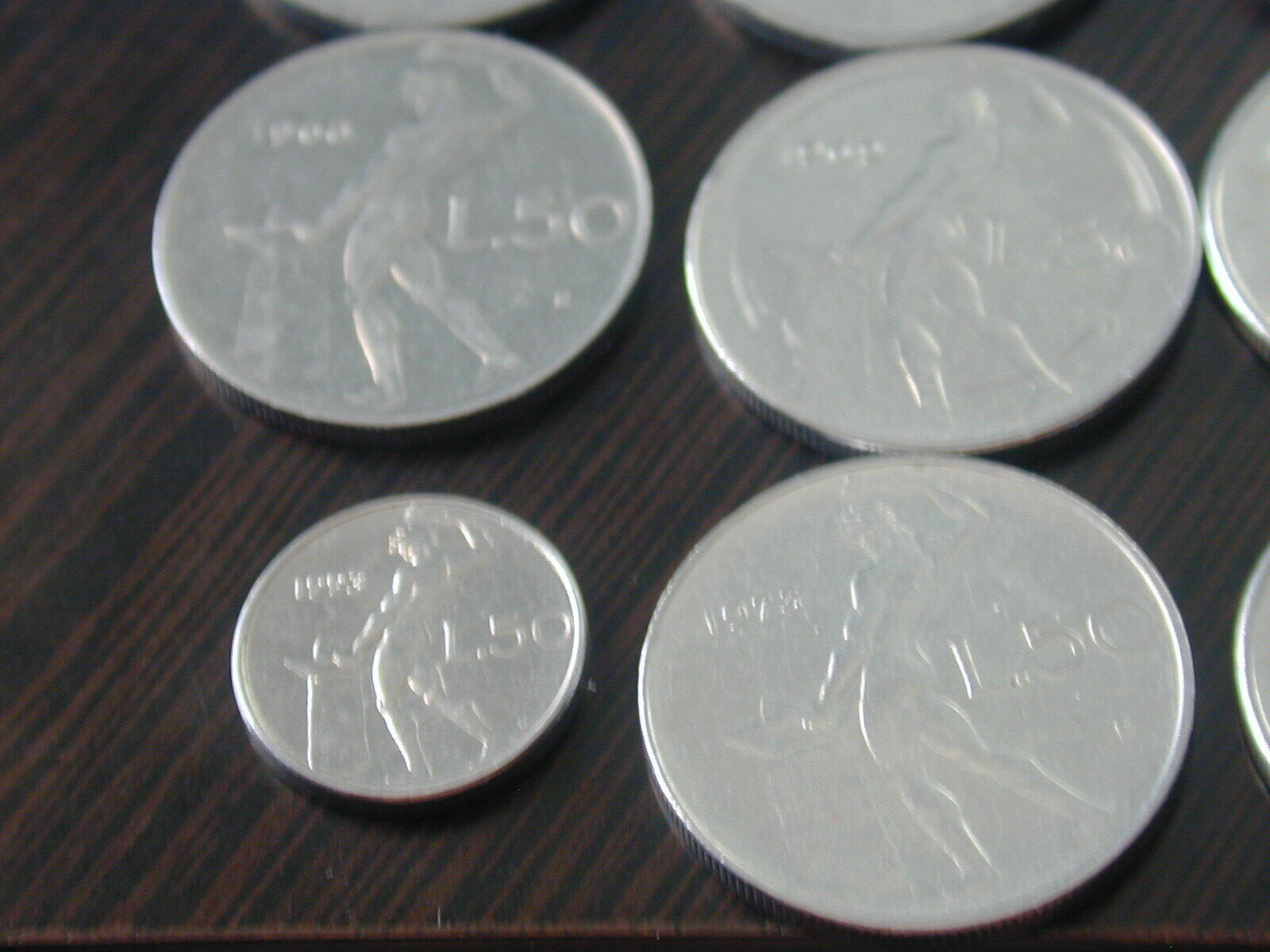 ITALY 19 pc Stainless Steel 50 lire 1955-78 KM95 16 pcs and 1 93 KM95a Nice Lot Без бренда - фотография #8