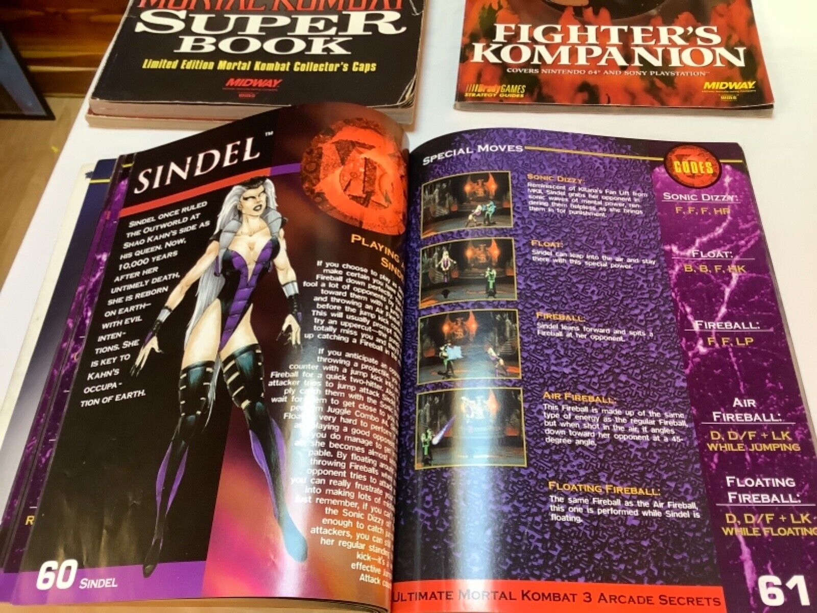 Vintage Mortal Kombat Super Book1994, Mortal Kombat Fighters Kompanion 1996, Mor Midway - фотография #9