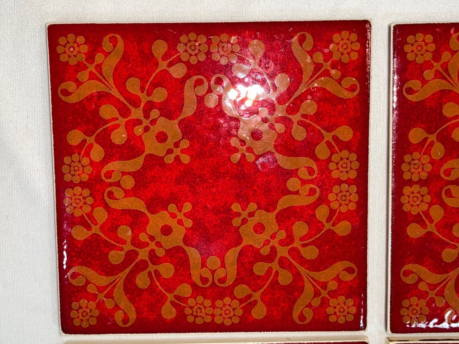 Vintage Mettlach Saar German Red Decorative Tile Set of 4 Без бренда - фотография #5