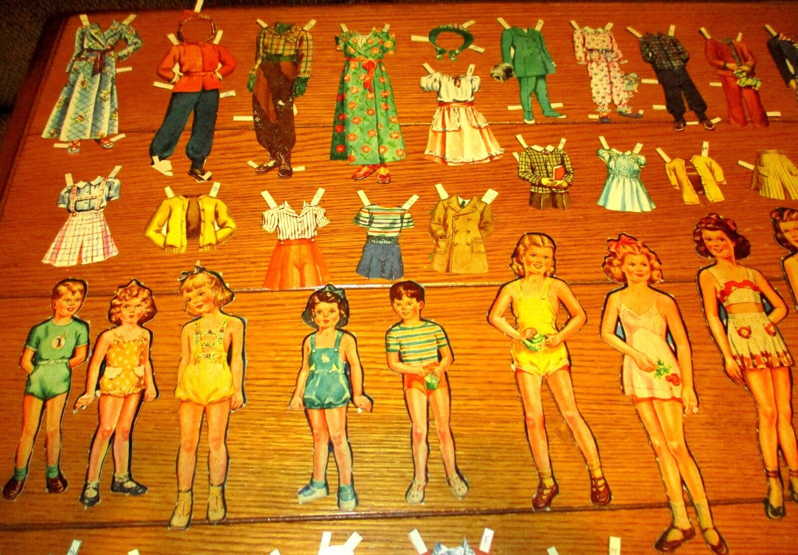 Vintage Paper Doll and Outfit Lot (75) W/15 Dolls & 60 Outfits   NICE!!!!     #3 Unbranded - фотография #3