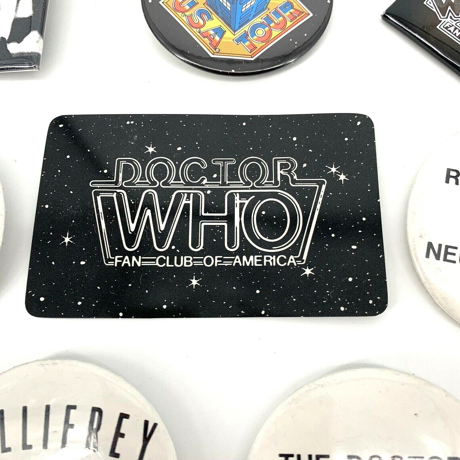 Vintage Dr Who Tom Baker Pin 8 Piece Collectible Lot Fan Club Gift Set  Без бренда - фотография #8