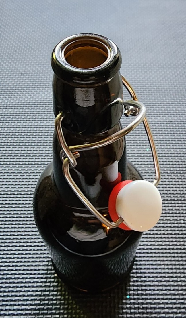 16oz Glass Beer Bottles - Amber Swing Top Bottles for Home Brewing (12 Bottles) EZ-Cap