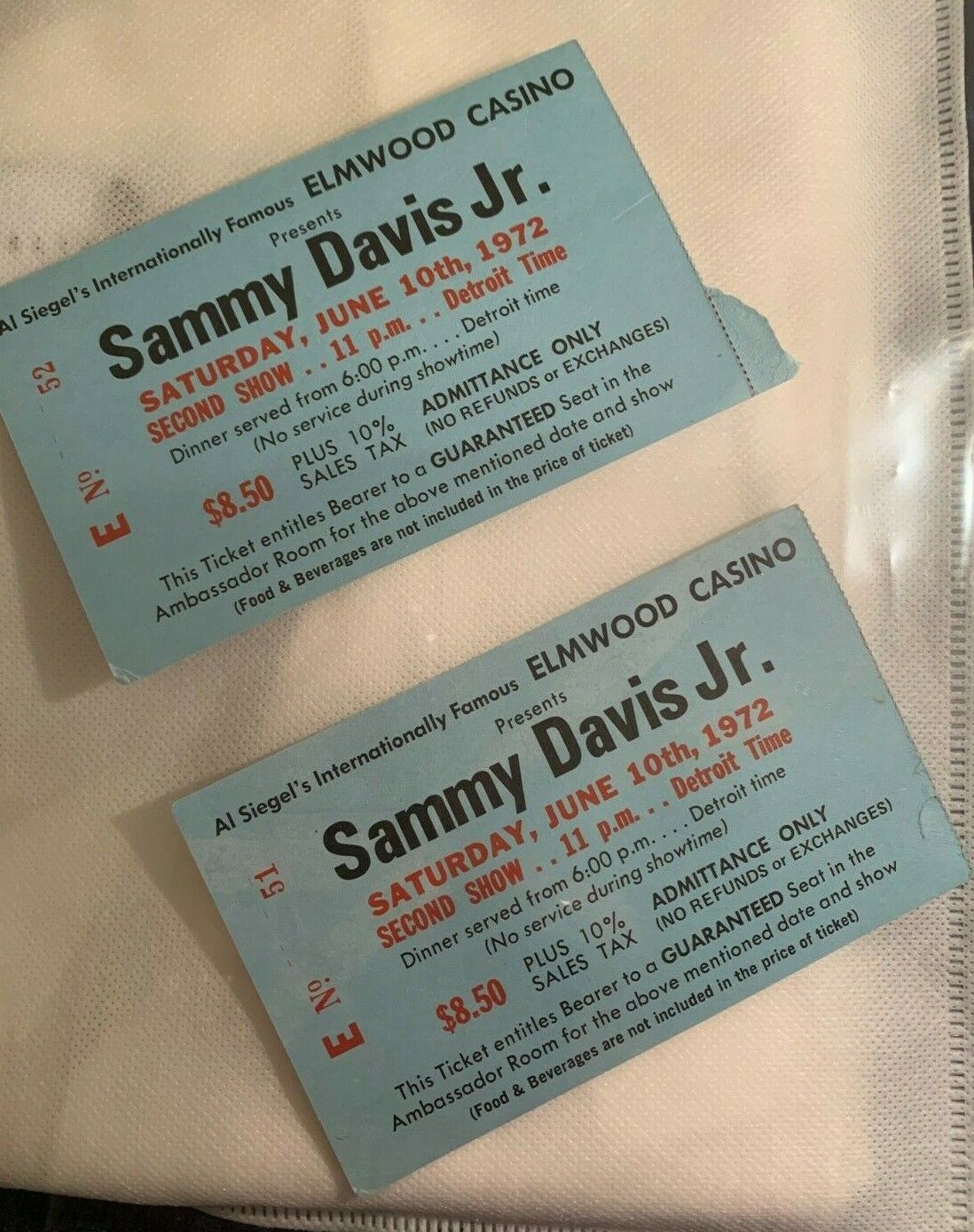 SAMMY DAVIS, JR TICKETS (2 USED )  AT THE ELMWOOD CASINO 1972 WINDSOR ONT CAN Без бренда