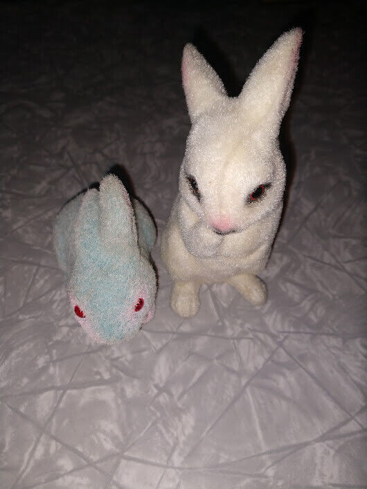 Vintage Set of 2 Flocked Rabbits Blue w/Pink Eyes + White w/ Red Eyes Japan MCM Без бренда - фотография #5