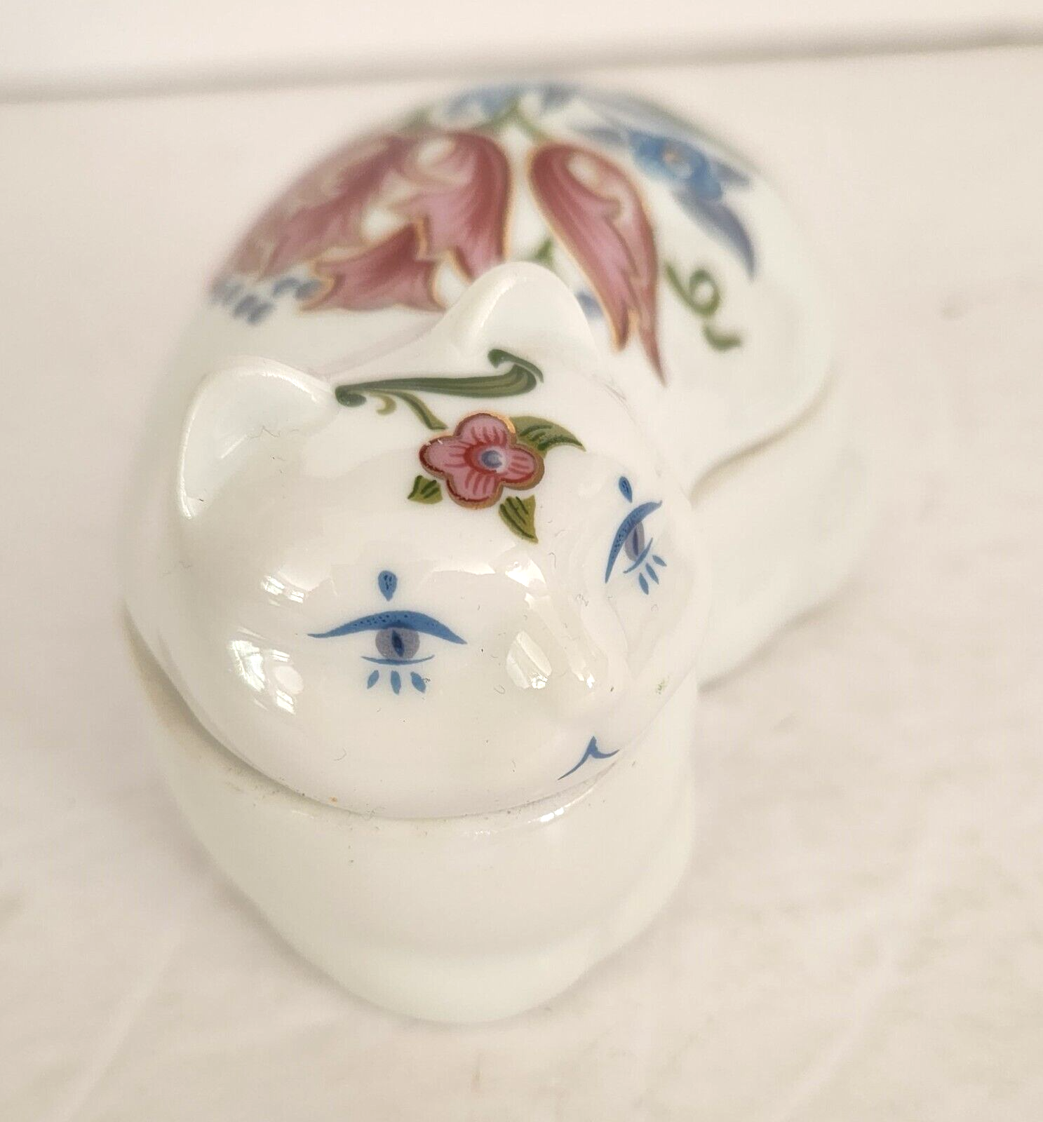 Vintage Elizabeth Arden Porcelain Floral Cat Candle Trinket Box Candle No Box Без бренда - фотография #3