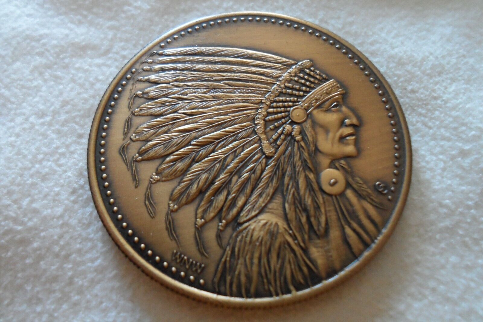 VERY UNIQUE AND GORGEOUS 3 COIN NATIVE AMERICAN SET OSAGE AND SIOUX Без бренда - фотография #6