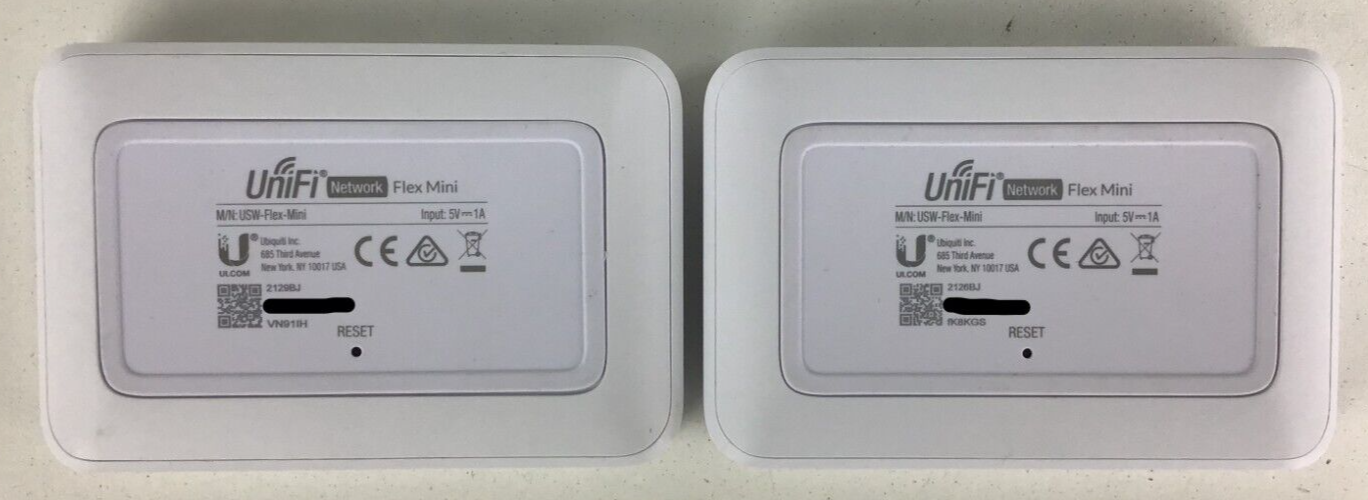 UBIQUITI USW-FLEX-Mini 1x NEW, 1x NEW OPEN BOX, 2x USED with power adapters Ubiquiti Networks USW-FLEX-Mini - фотография #3