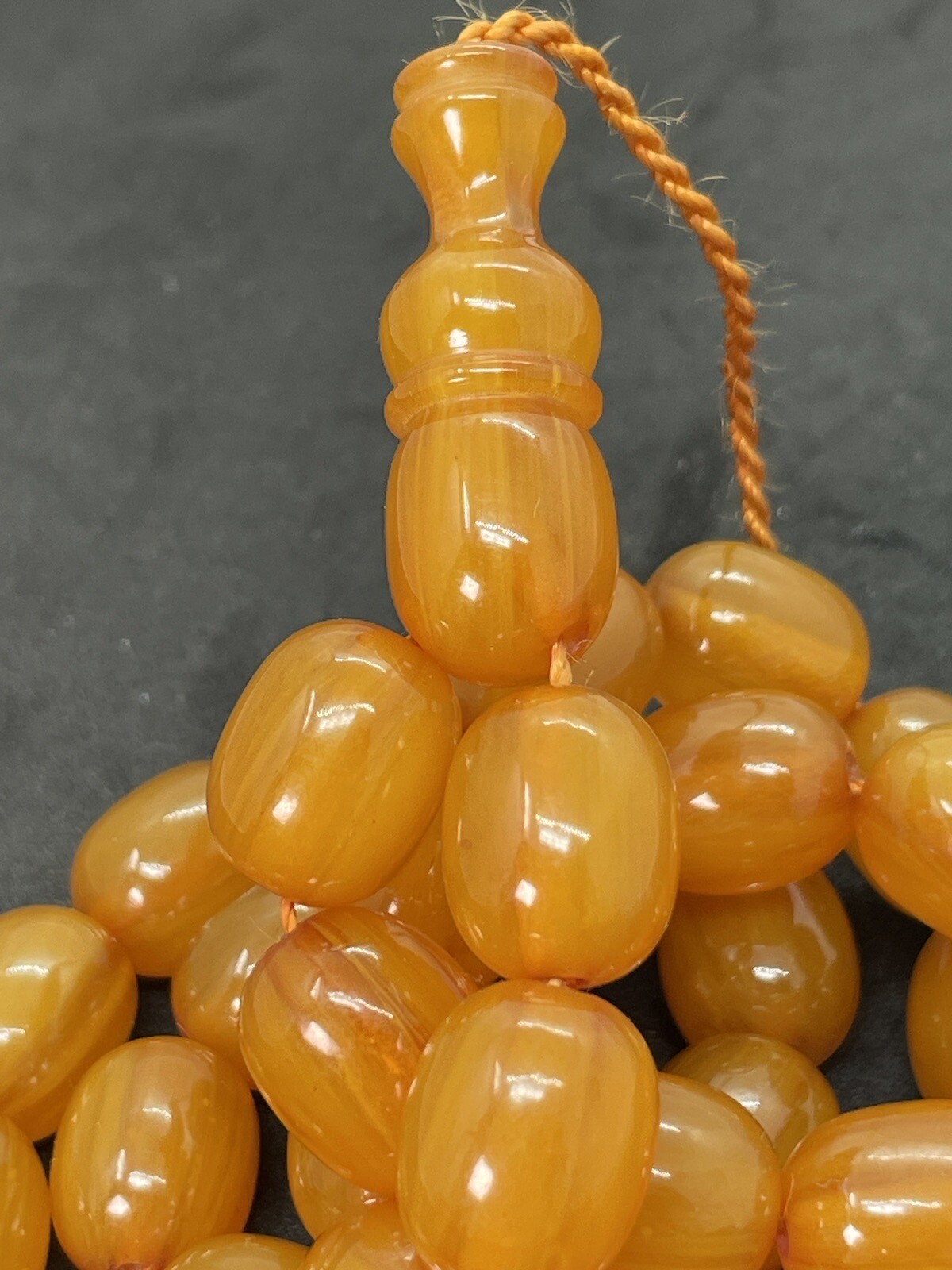 PRAYER 33 BEADS, Old Ottoman veined MISBAHA TASBIH 14x17mm squeezing amber Без бренда - фотография #6