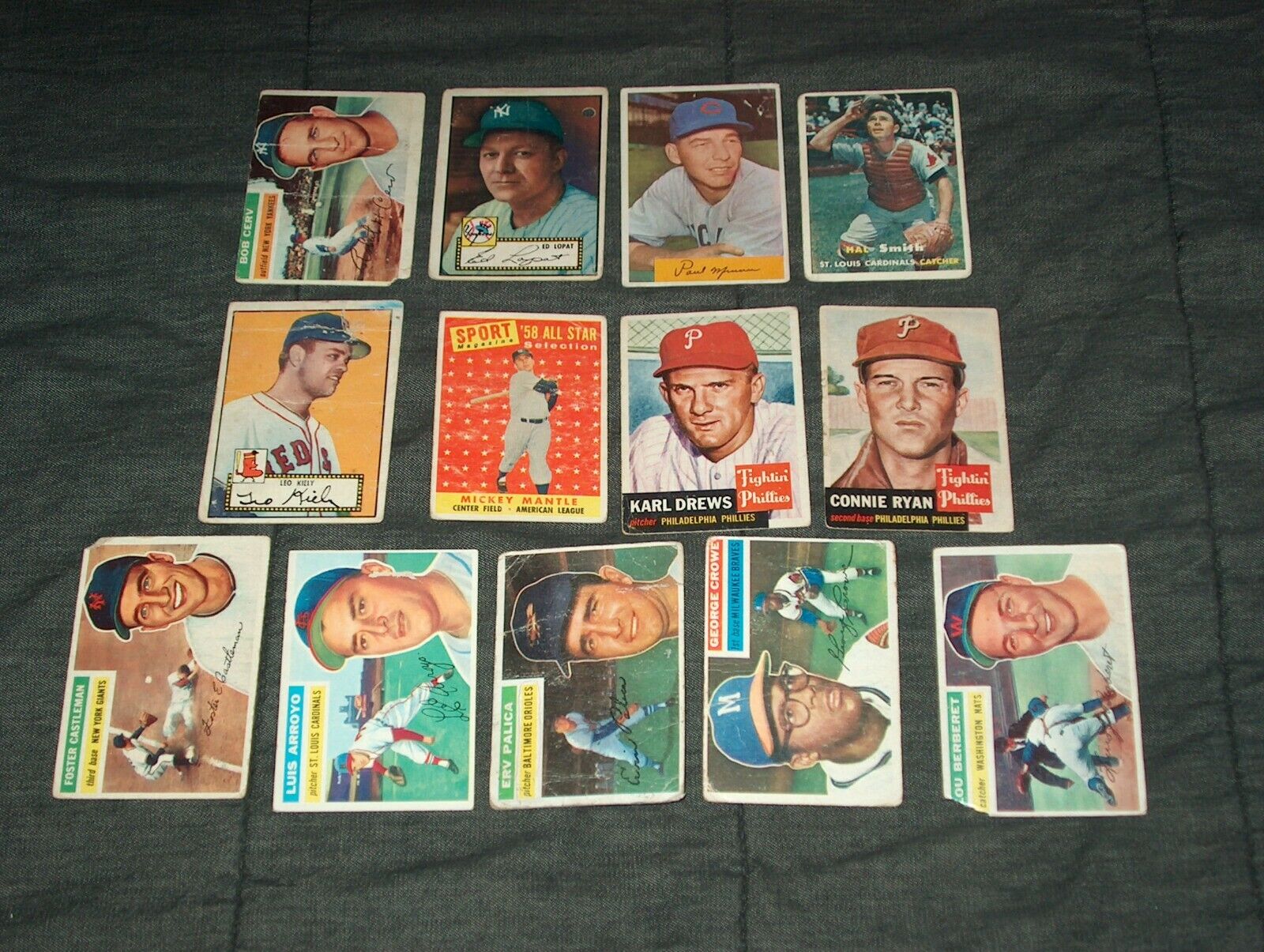vintage lot of 13 1950s topps,bowman baseball cards,mickey mantle,lopat,bv 530 Без бренда