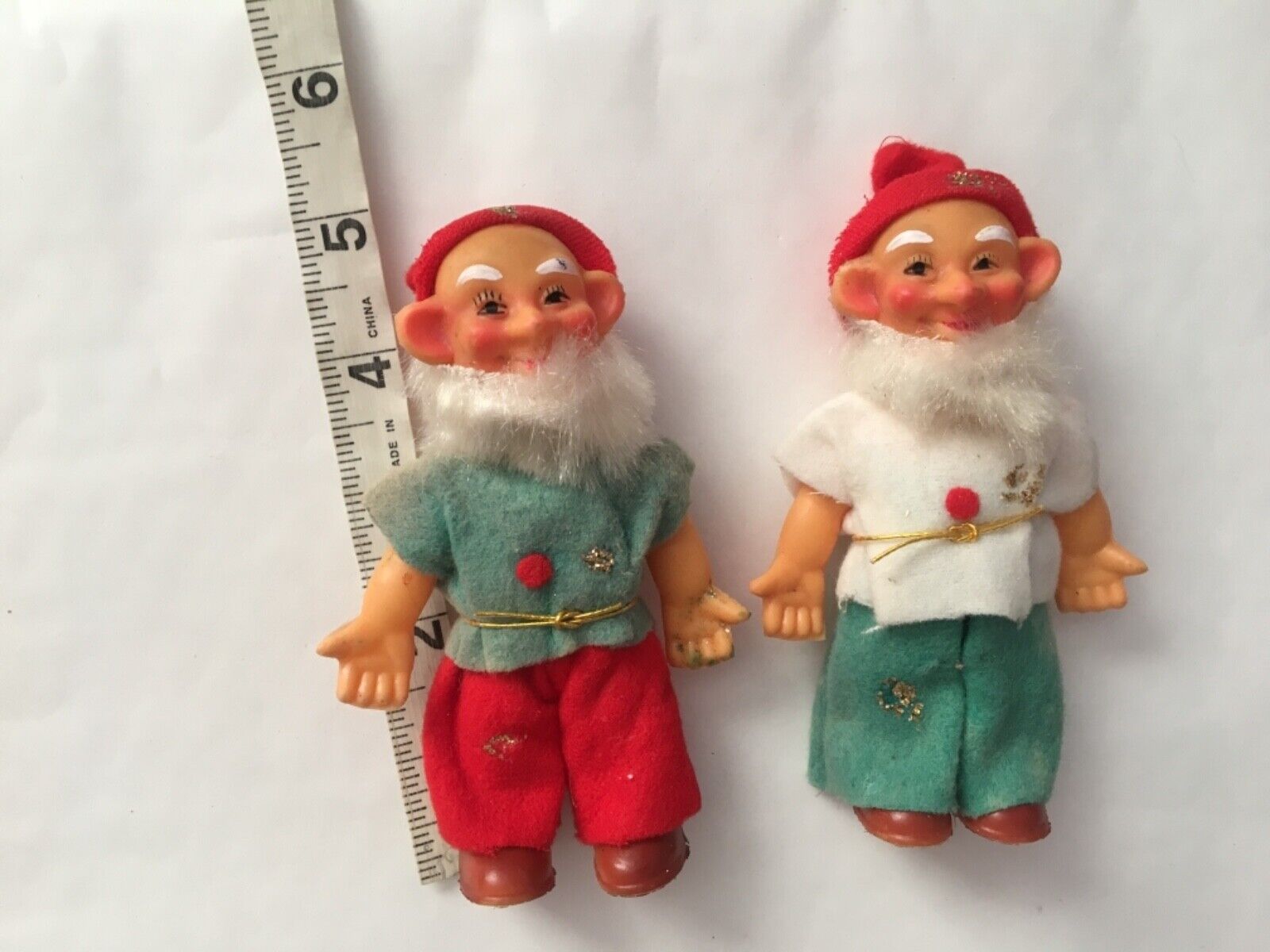 RARE 5" VINTAGE 50-60s ELF TROLL GNOME DOLL lot set 2 plastic Christmas figures Unknown - фотография #4