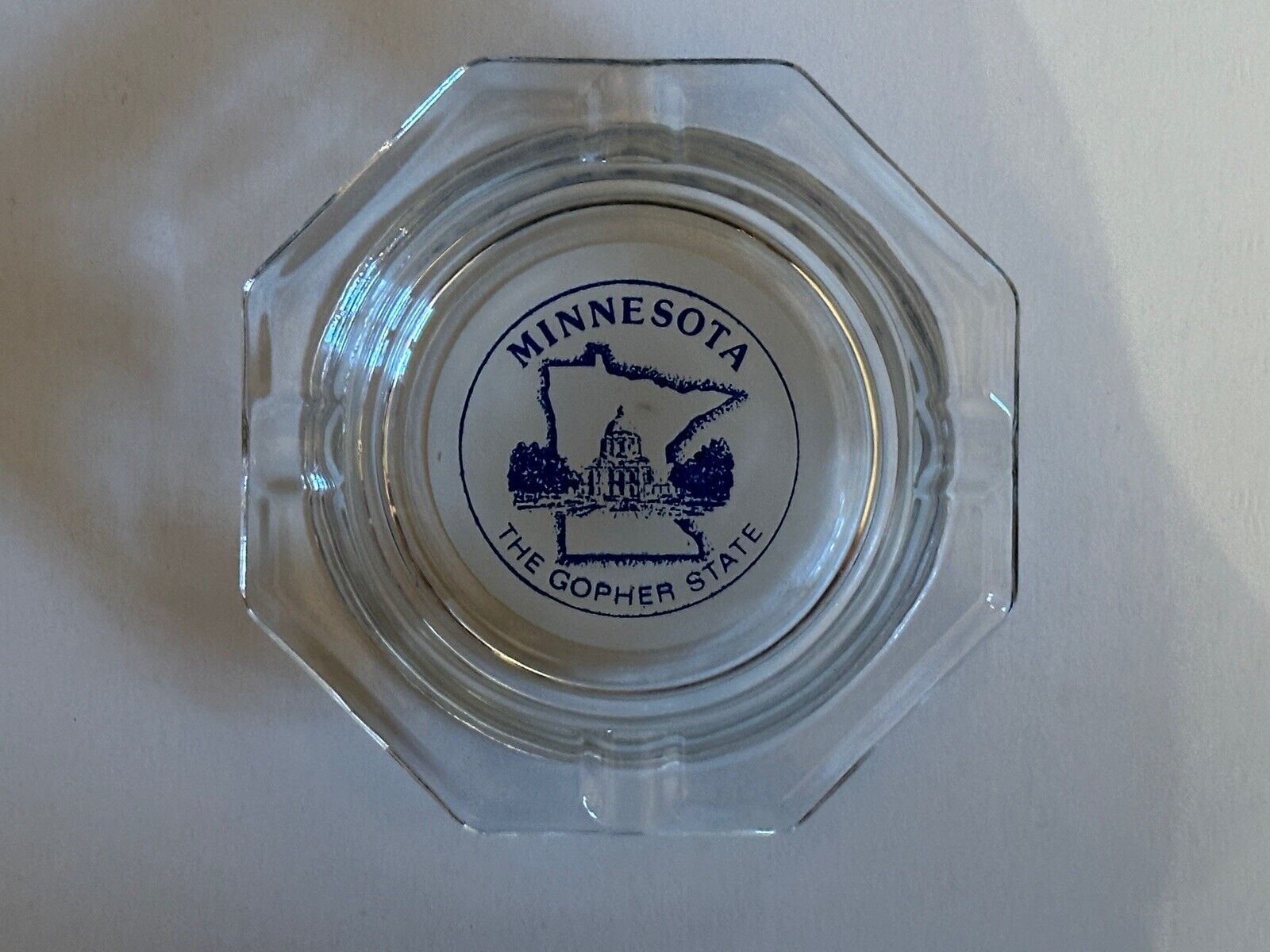 Vintage Clear Glass Octagon Shape Ashtray Minnesota The Gopher State 4.5” Unused Без бренда