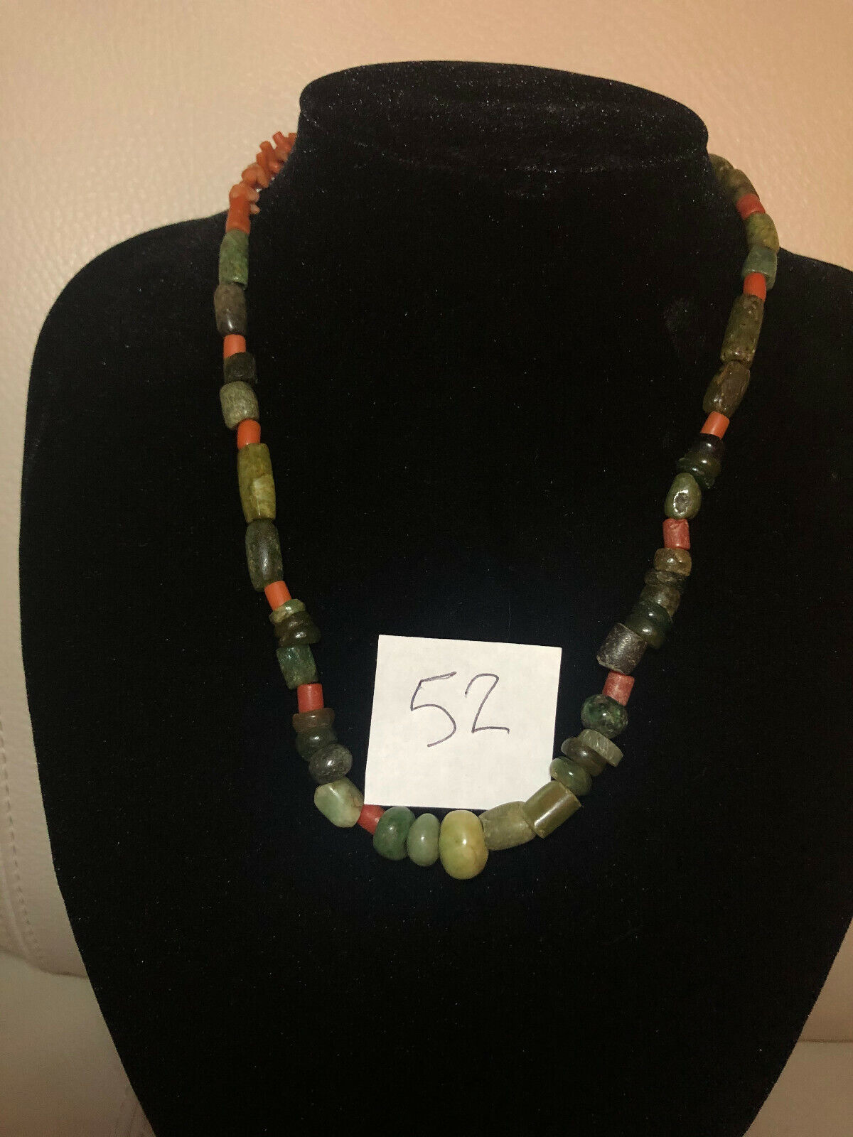 Pre Columbian Mayan AUTHENTIC JADE BEADS (38) Pieces + (35) Red Agate beads Без бренда