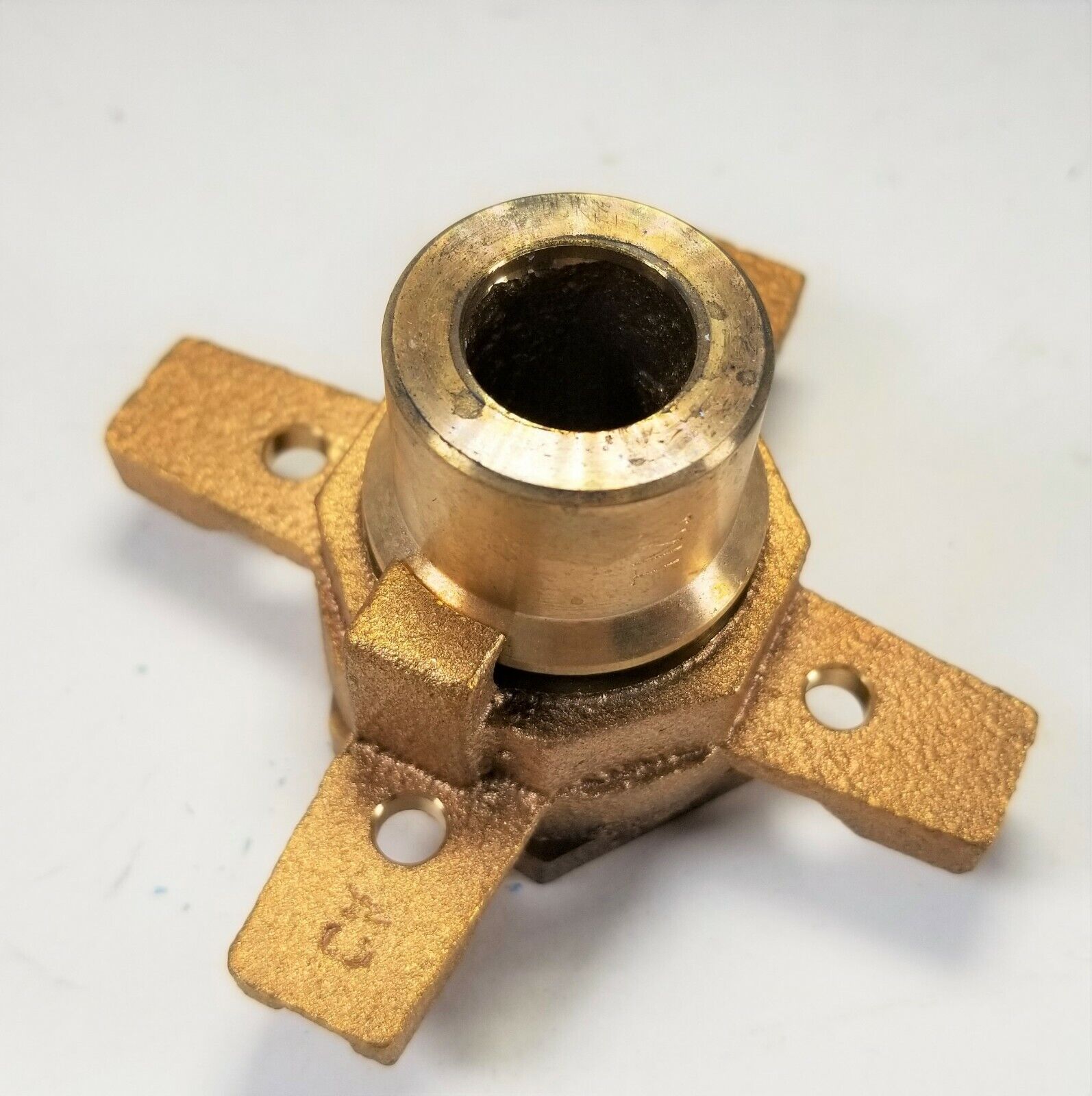10 - Water Meter Yoke Expansion Connection Wheel for 5/8" x 1/2" Meter, NL Brass Trumbull 368-0630 - фотография #3