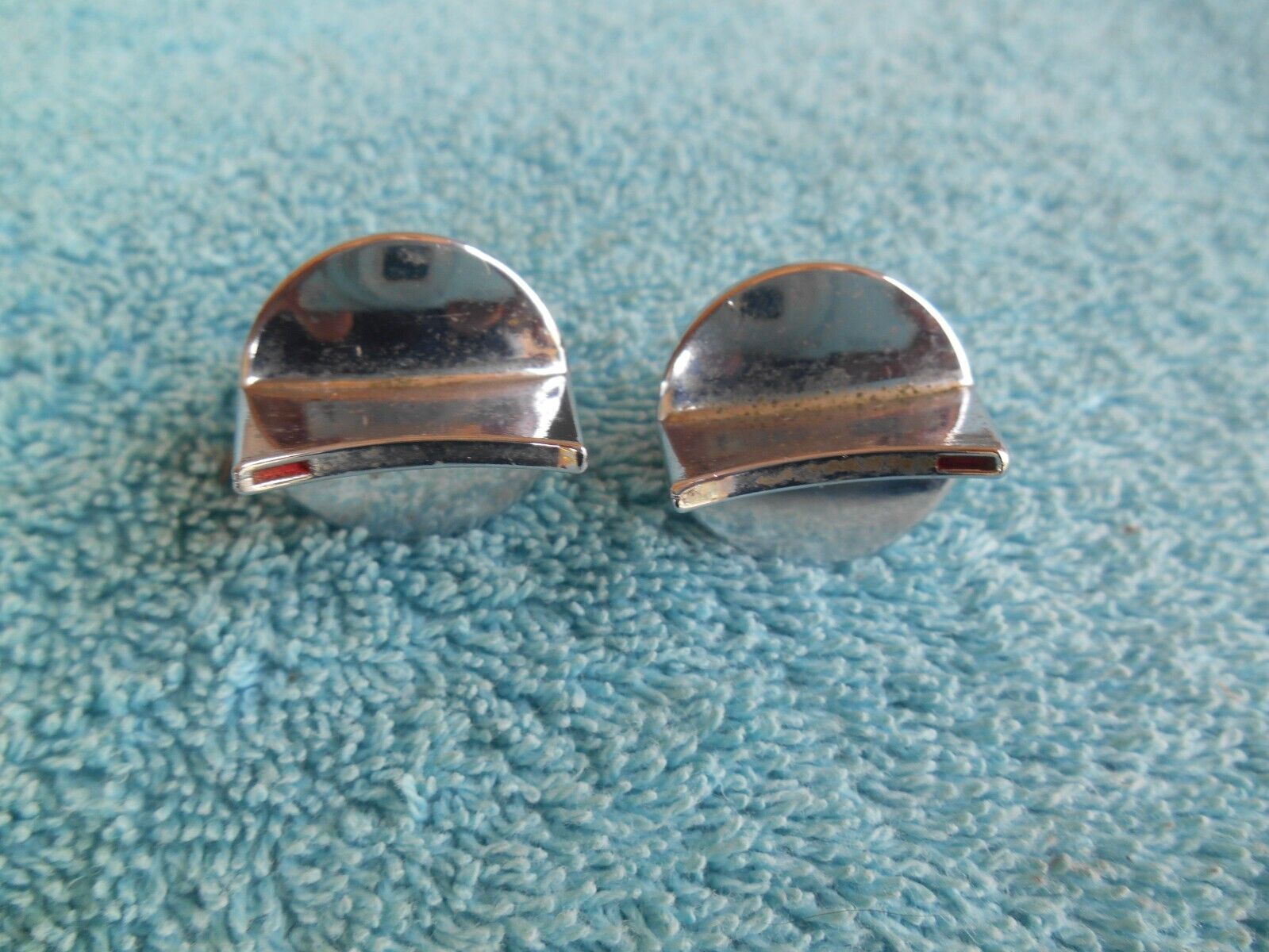 LOT OF 2 VINTAGE CHROME HEAVY DIE CAST METAL SMALL 1"  CONTROL KNOBS Unbranded - фотография #8