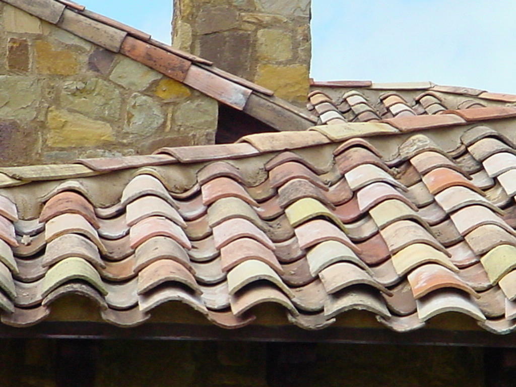 French antique clay roof tiles circa 1820 South of France Без бренда roof tiles