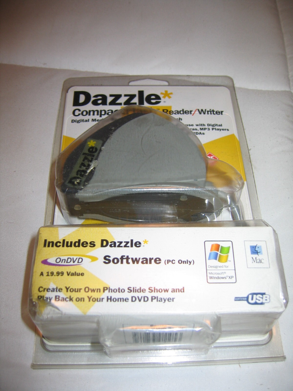 Dazzle CompactFlash Reader/Writer Digital Media Reader Software DM-8000 NEW Dazzle