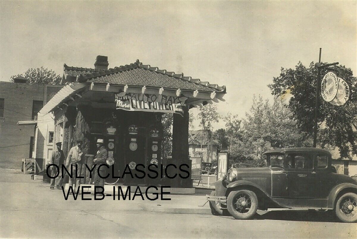 1938 STANDARD RED CROWN GAS STATION PHOTO MILES CITY MT AUTOMOBILIA PUMP SIGN Без бренда