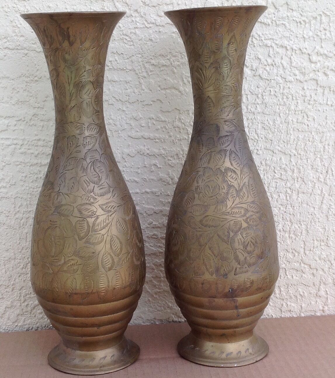 Brass India Vase pair identical, 20th century Anglo, engraved bohemian 225-BF  Без бренда - фотография #2