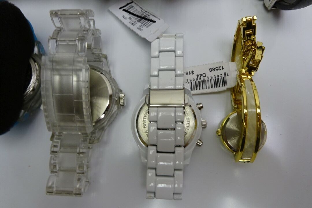  WHOLE SALES LOT MIXED WATCHES MIX STYLE NEW WITH DEFECTS 15 Piece Decade/Armitron Does Not Apply - фотография #12