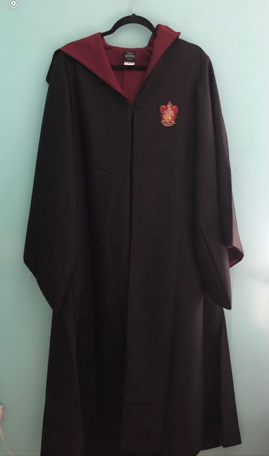 Official Harry Potter Gryffindor robe and wand UNIVERSAL STUDIOS
