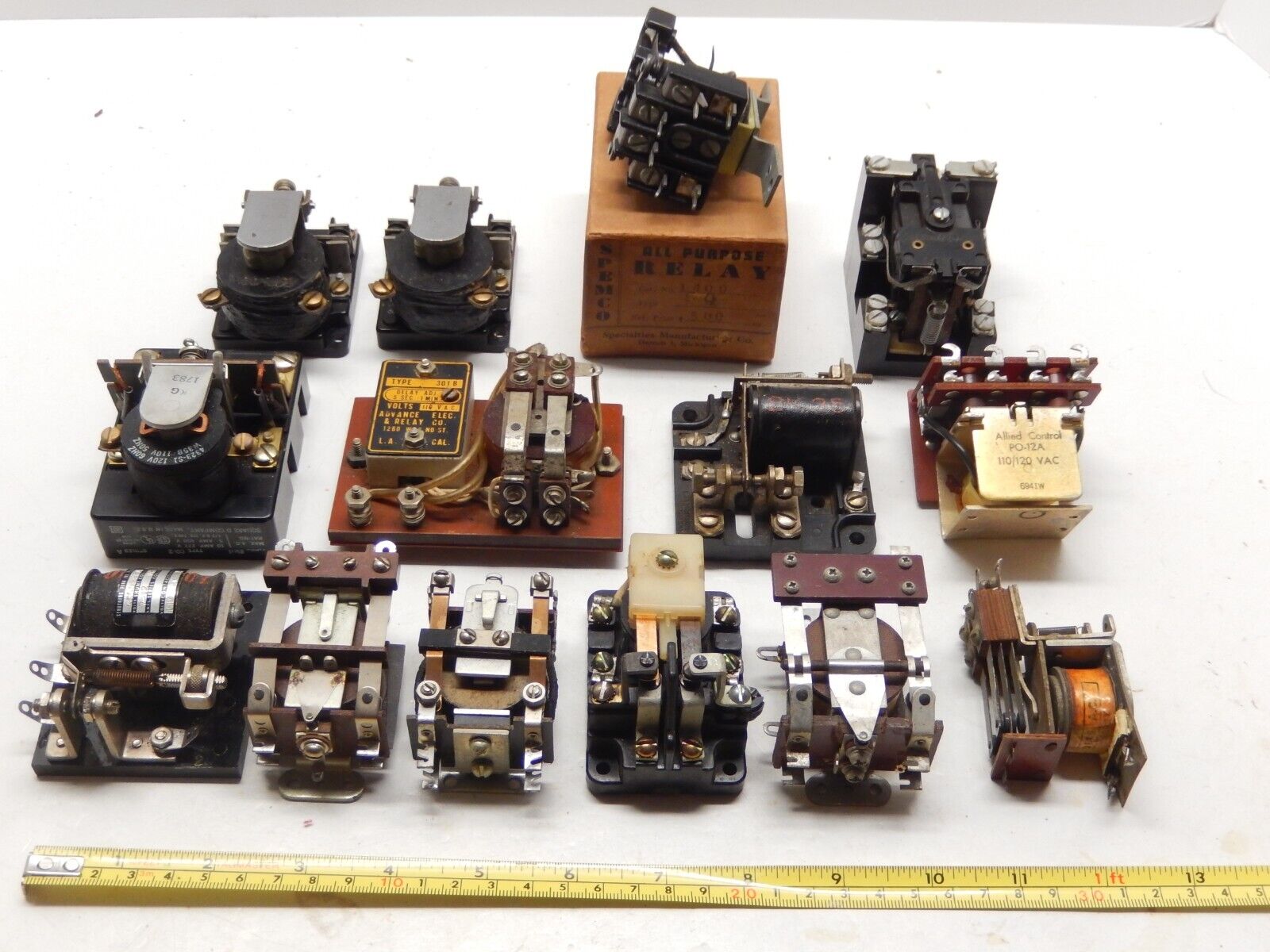 LOT OF 14 RARE COLLECTIBLE VINTAGE ASSORTED RELAYS Без бренда