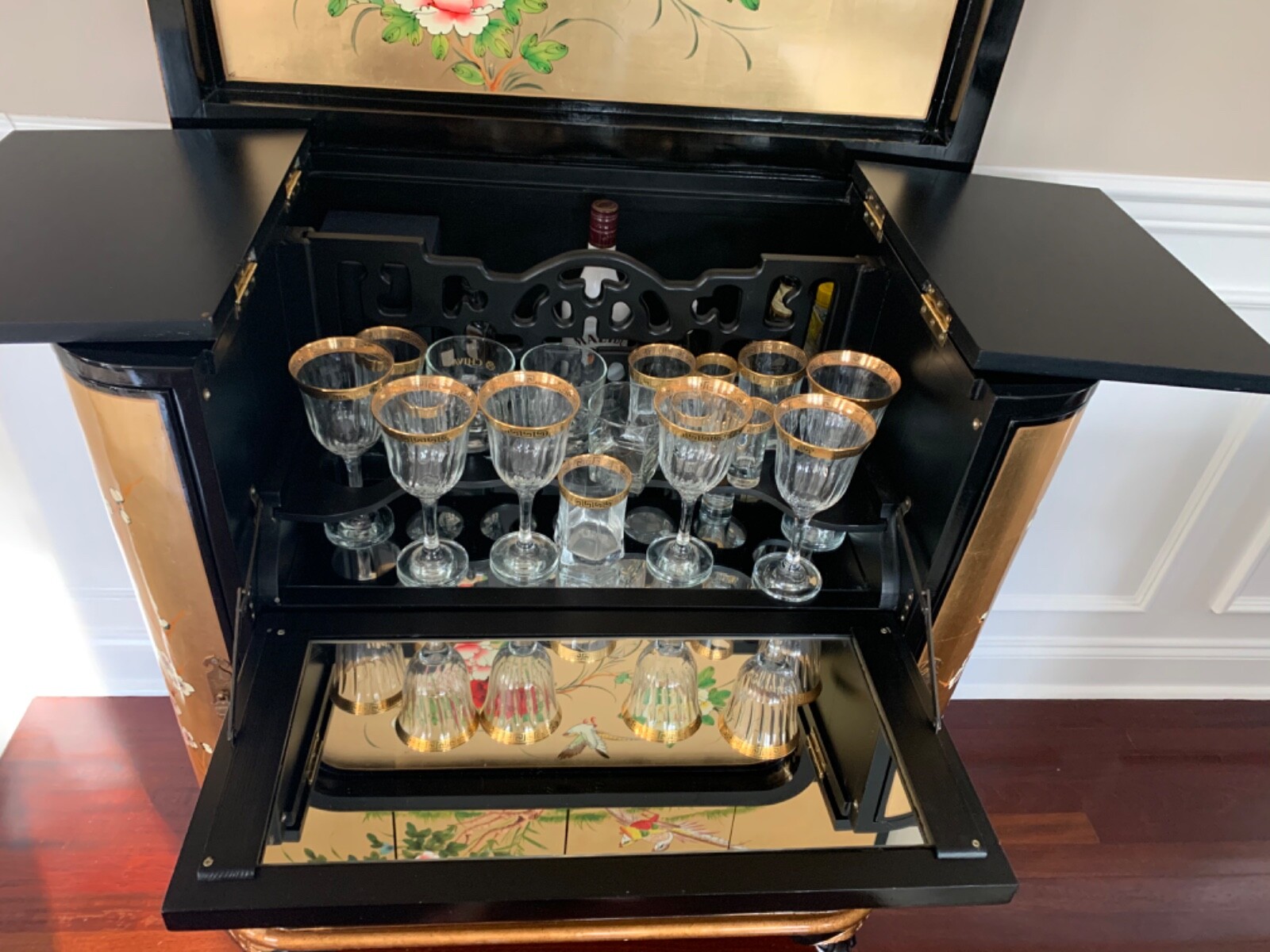 Oriental furniture Bar Cabinet Chinese gold lead lacquer  ORIENTAL FURNITURE
