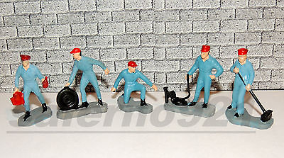 LOT#1 THREE VINTAGE(NO NAME) GAS PUMPS (O) SCALE 50's STYLE DIORAMA ACCESSORIES  Unbranded Does Not Apply - фотография #2