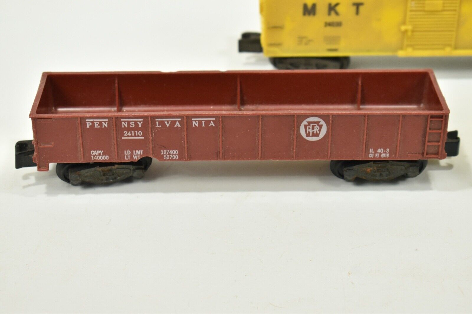 S Scale Lot: American Flyer Yellow 24030 Gondola Red 24110 Gondola Green 631 American Flyer 24030 - фотография #2